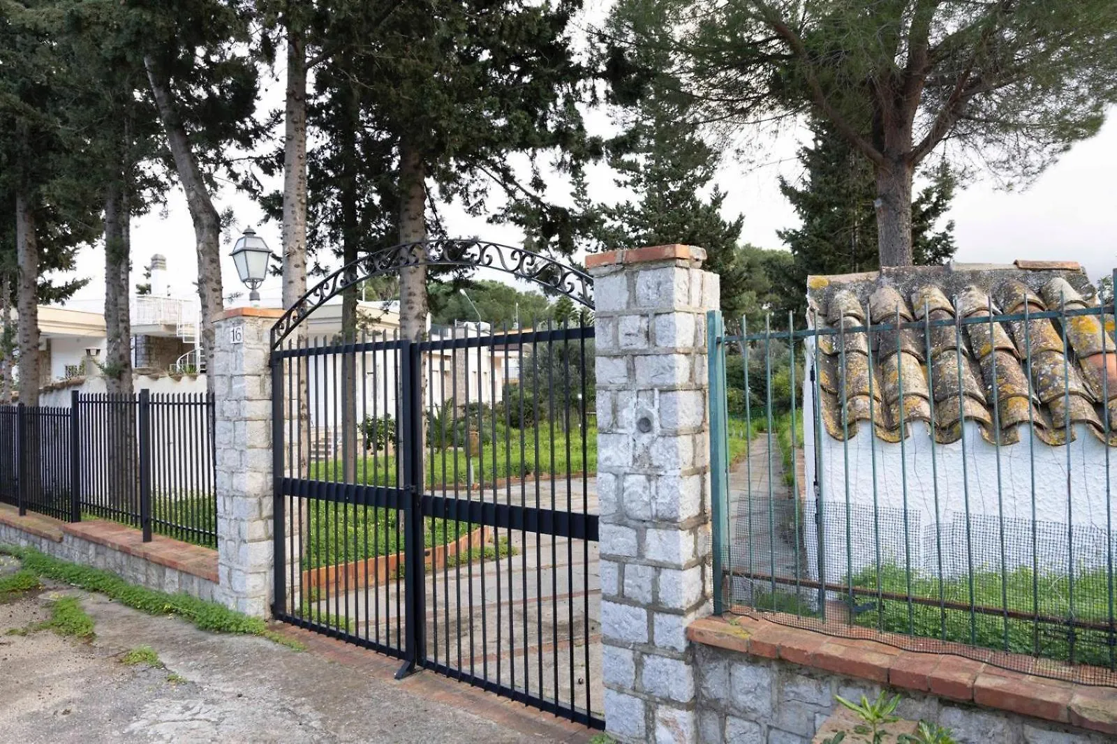 Sicily Wonders, Villa By The Beach For 12 Guests Carini