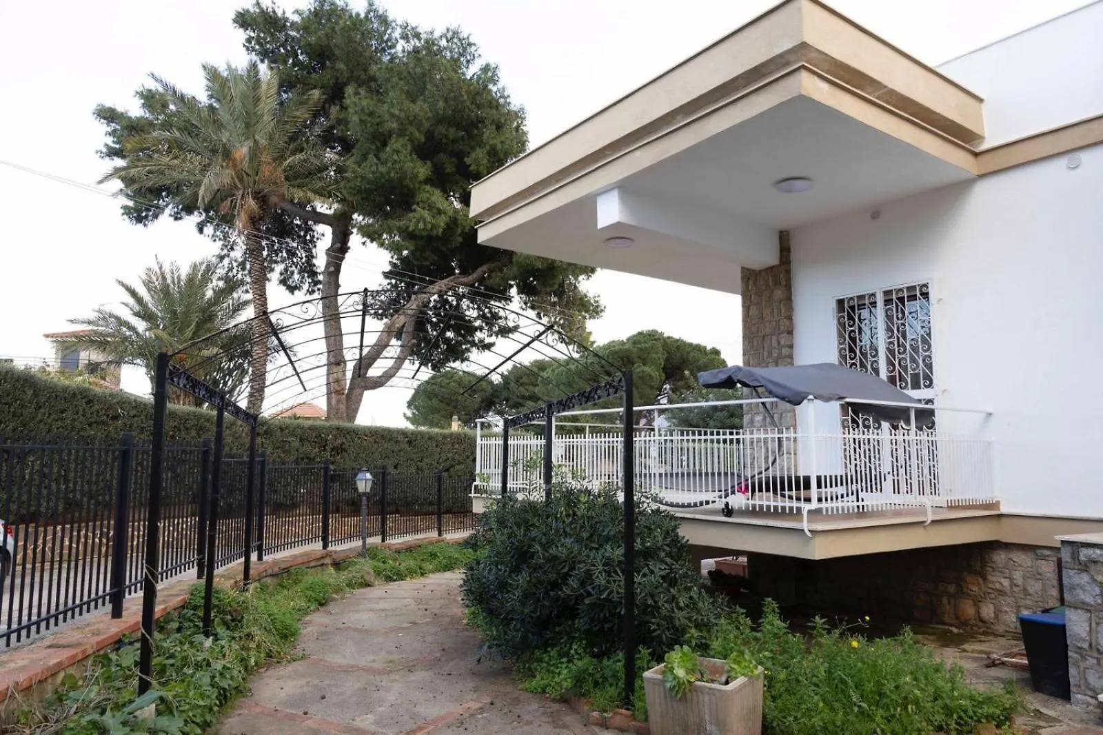 Sicily Wonders, Villa By The Beach For 12 Guests Carini